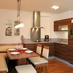 Exclusive Apartments: Zell Am See-kaprun With Sommerkarte & Tauern Access Apartment