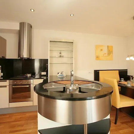 Exclusive Apartments: Zell Am See-kaprun With Sommerkarte & Tauern Access Apartment *